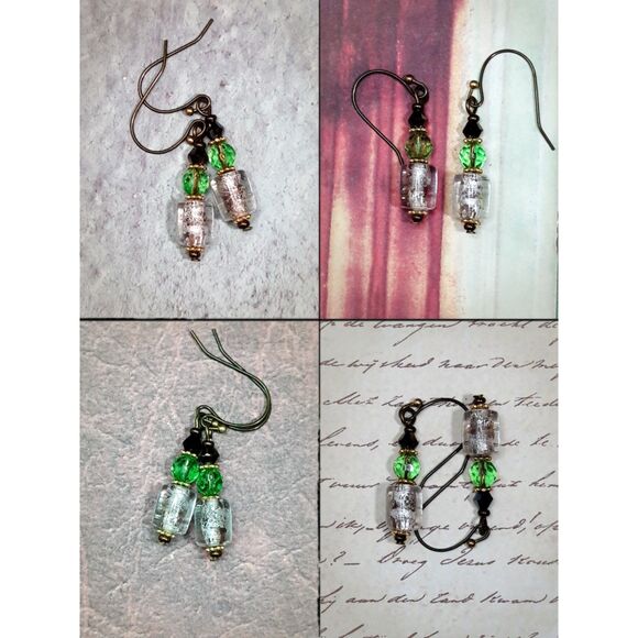 artisan earrings 464#mfs NEW boho foil center glass barrel beads goth green crys - Picture 5 of 5